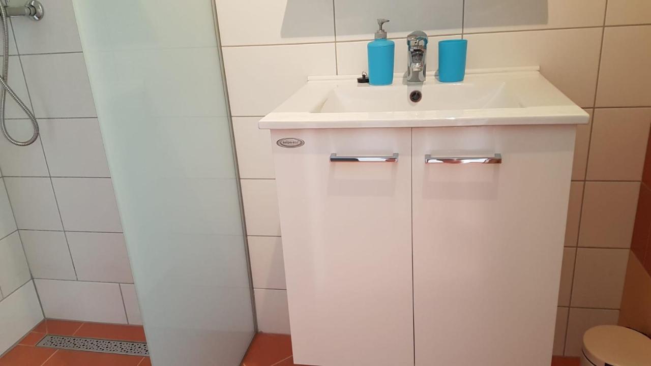 Apartmani Vincek Vodice Ngoại thất bức ảnh
